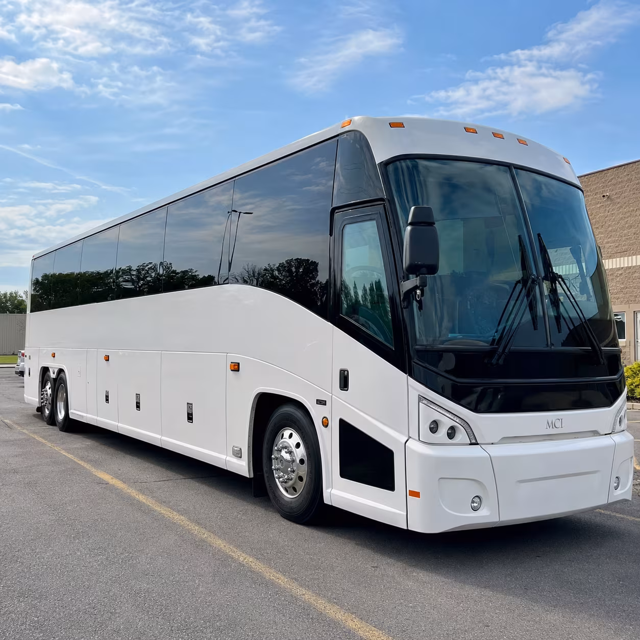 charter buses for comic con and san diego convention center events