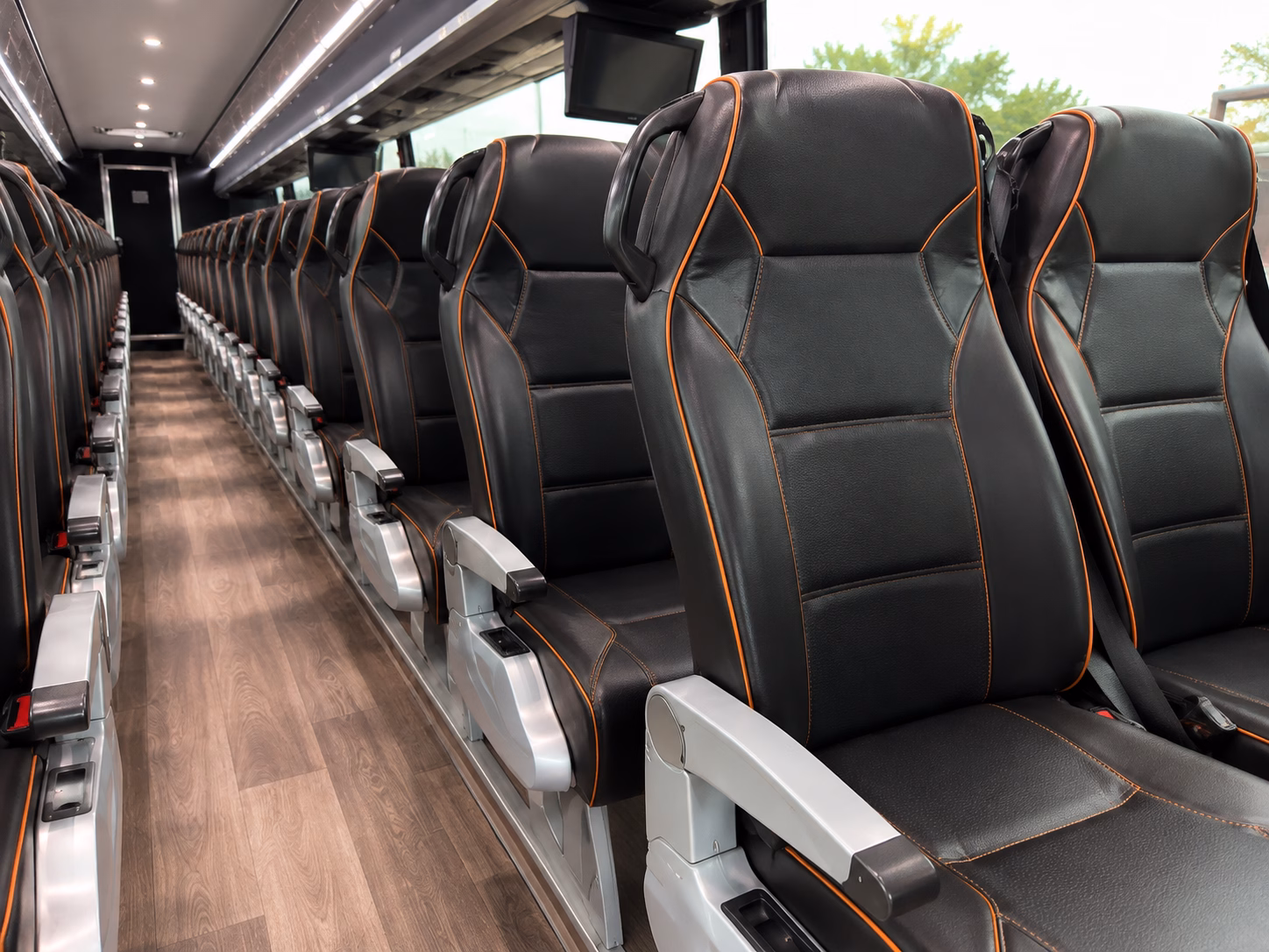 how the distance and duration of your trip affect charter bus rates in san diego